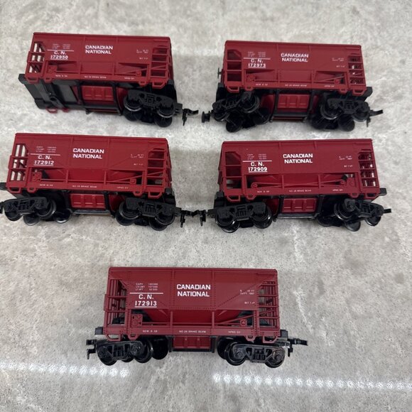 Vintage Canadian National HO Hopper Car Lot of 5: 172950, 172912, 172973, 172909 - Picture 1 of 5